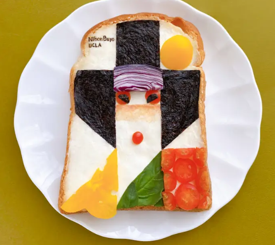 japanese artist makes her creations on plain bread using edible ingredients