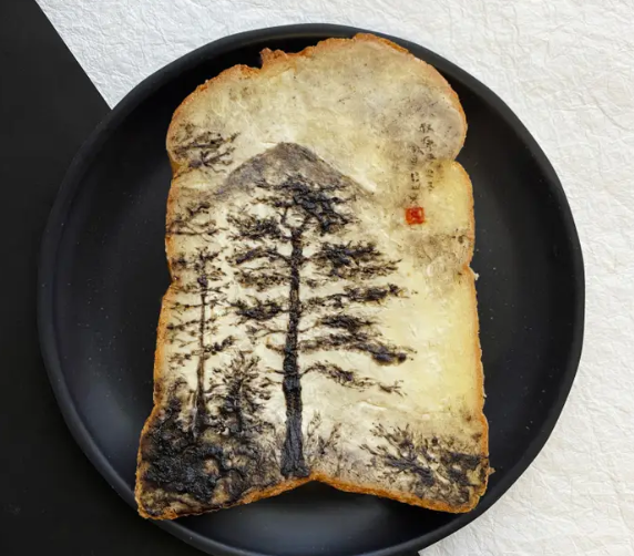 japanese artist makes her creations on plain bread using edible ingredients