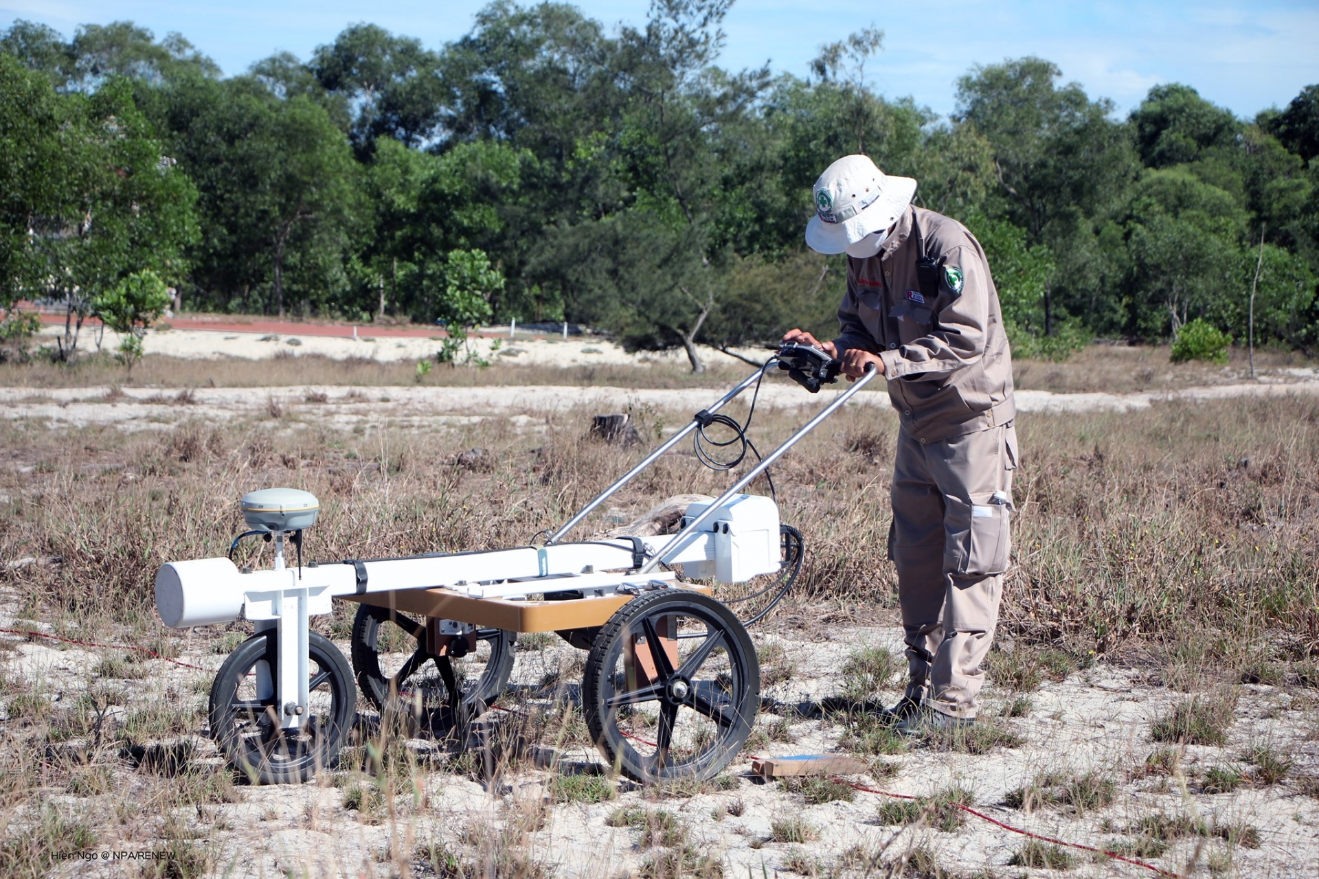 NPA/RENEW use technology to improve landmine clearance