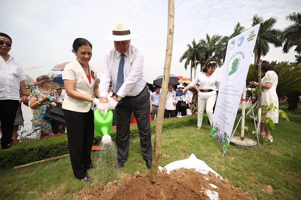 russias victory day marked by tree planting event