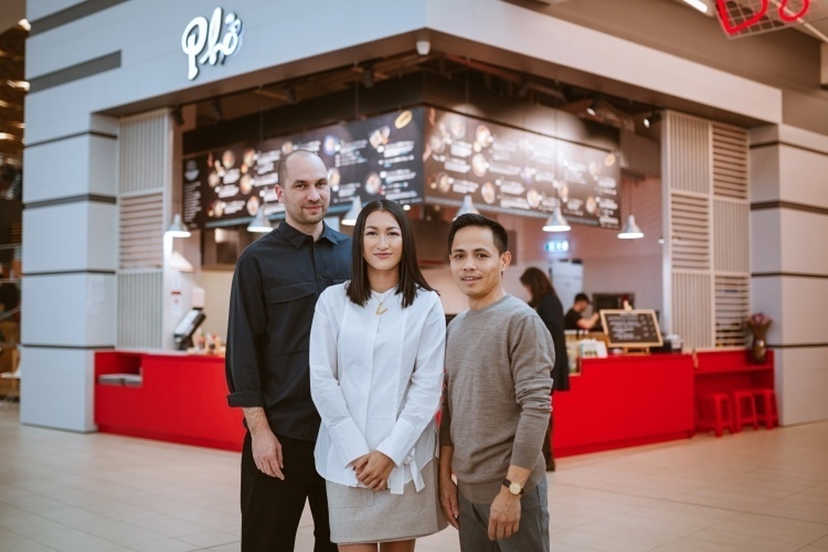 first vietnamese woman lands a spot in forbes under 30 slovakia list with pho restaurant