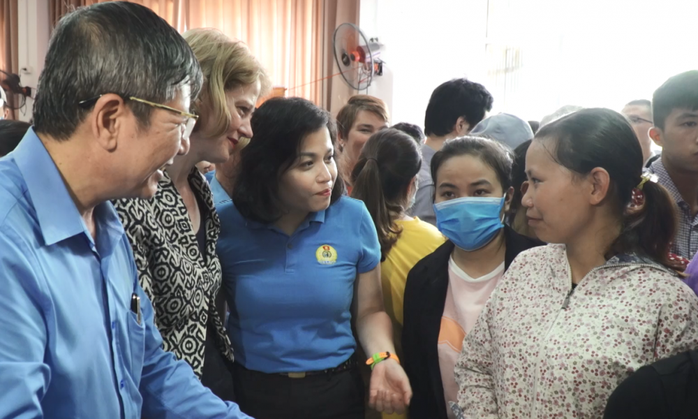 NZ embassy opens zero-dong supermarket to help COVID-19-affected workers