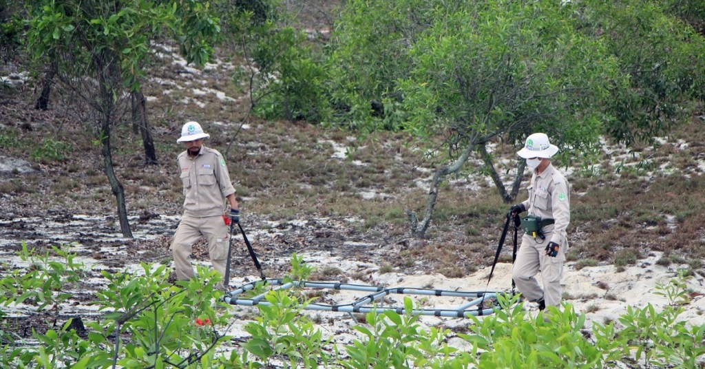 war left unexploded ordnance founded under quang tris road