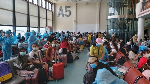 Nearly 700 Vietnamese repatriated from Japan, Taiwan (China)