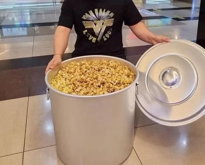 World Environment Day: Korean movie goers use kimchi jars, buckets...to buy popcorns