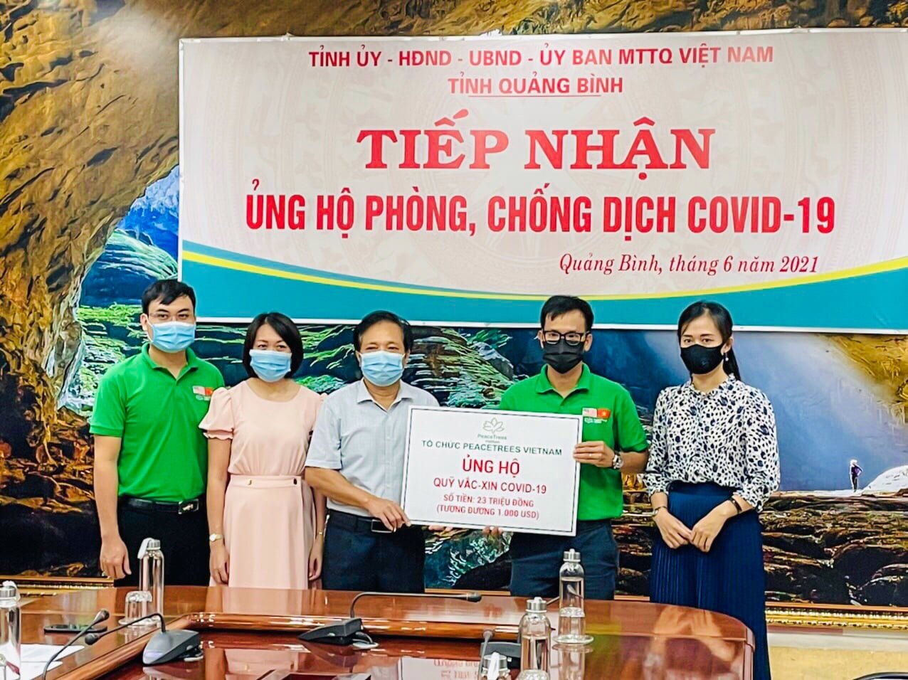 International friends join hands in Vietnam’s COVID-19 control effort
