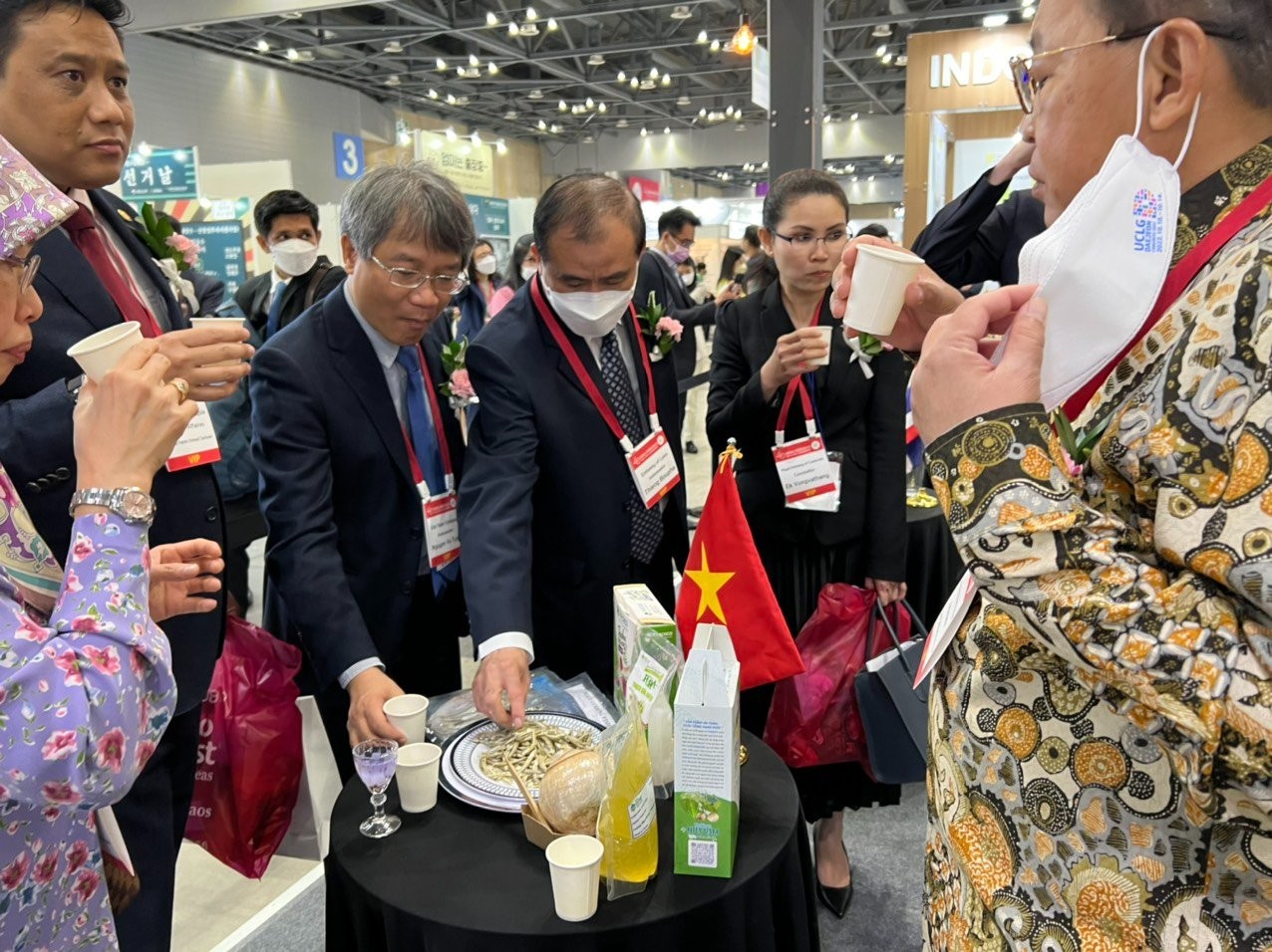 Vietnamese Businesses Seeking Opportunities in Seoul Food 2022