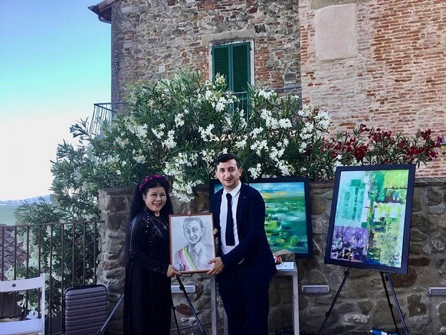 Paintings on Vietnam’s Beauty Exhibited in Italy
