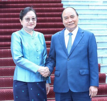 Chairwoman of Lao Presidential Office Visits Vietnam