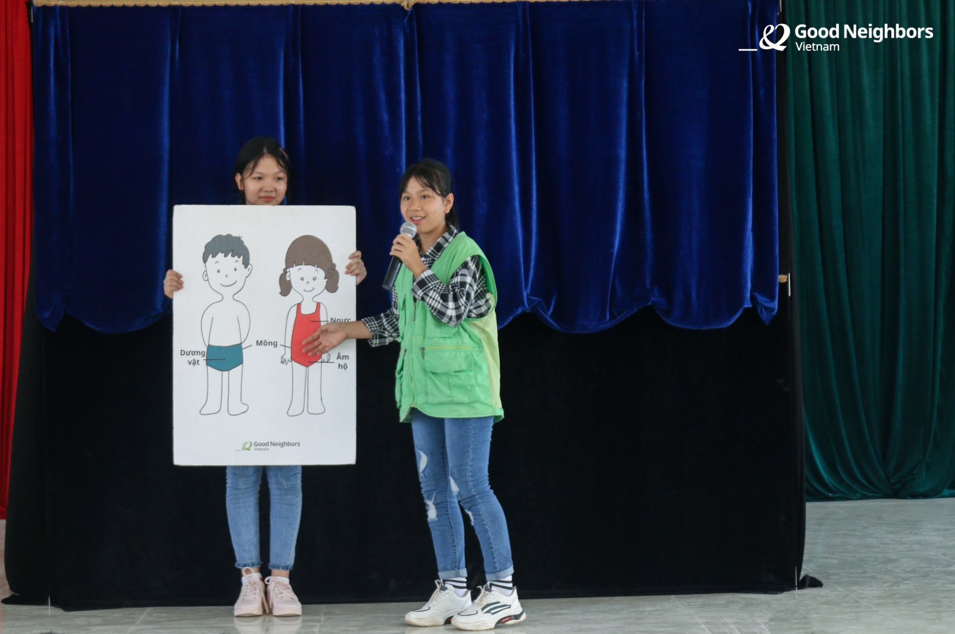 puppet show teaches thanh hoas youths about potential dangers of sex abuse