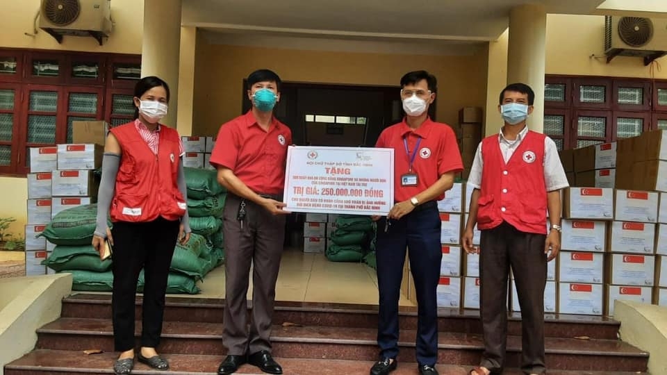 Aid Come to Covid-hit Families in Bac Giang, Bac Ninh