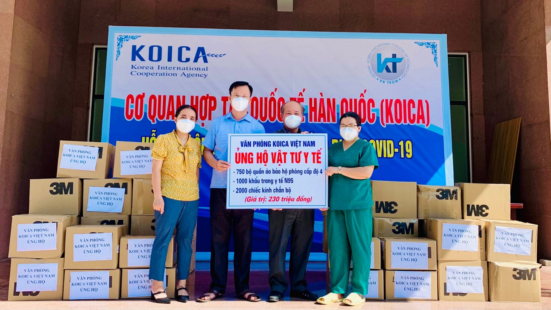 Aid Come to Covid-hit Families in Bac Giang, Bac Ninh