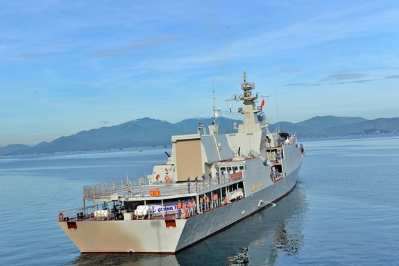 Vietnamese frigates depart for Army Games 2021 in Russia