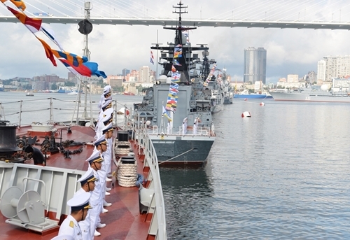 Photos: Vietnamese warships join fleet review in Russia