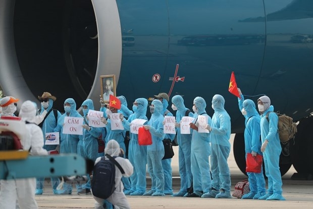 teamwork in return of vietnamese citizens stranded by covid 19 from rok