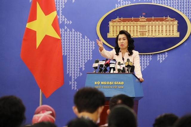 vietnam resolutely opposes chinese illegal moves in bien dong sea