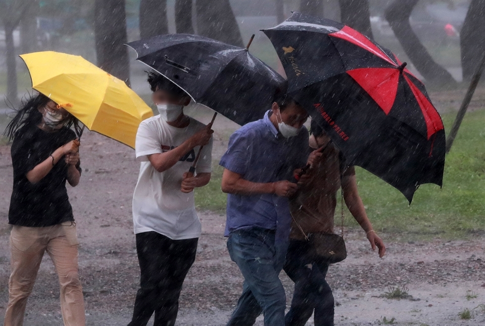 nearly 7000 korean people displaced by torrential rains vietnam sends condolences