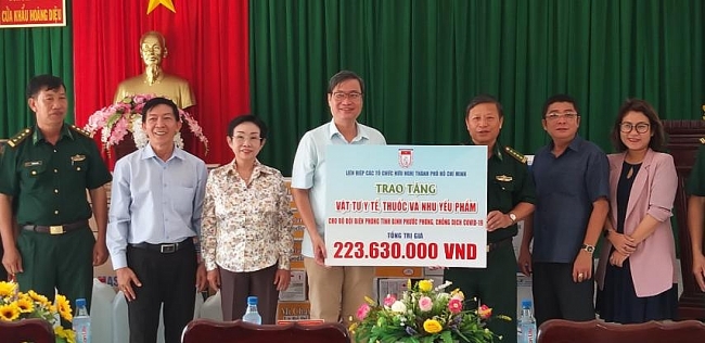 HUFO's COVID-19 aid reaches Binh Phuoc’s border guard forces