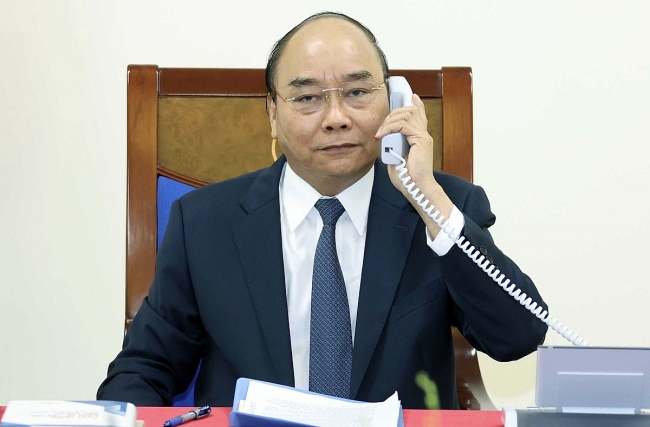 Vietnamese PM, German Chancellor stress importance of peaceful Bien Dong Sea issue settlement