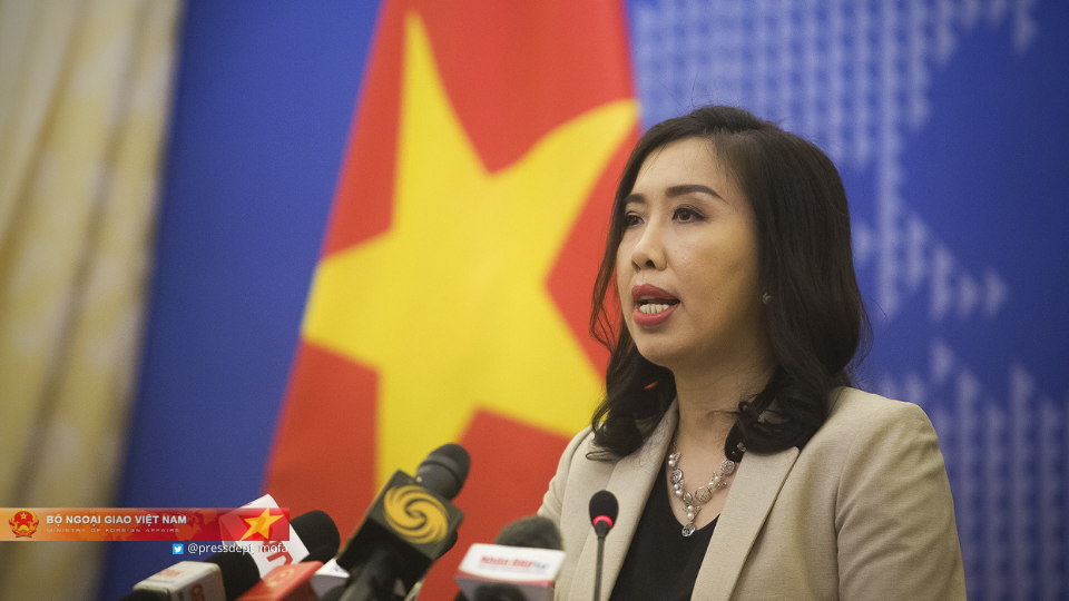 FM spokesperson: paracel and spratly islands are belong to vietnam