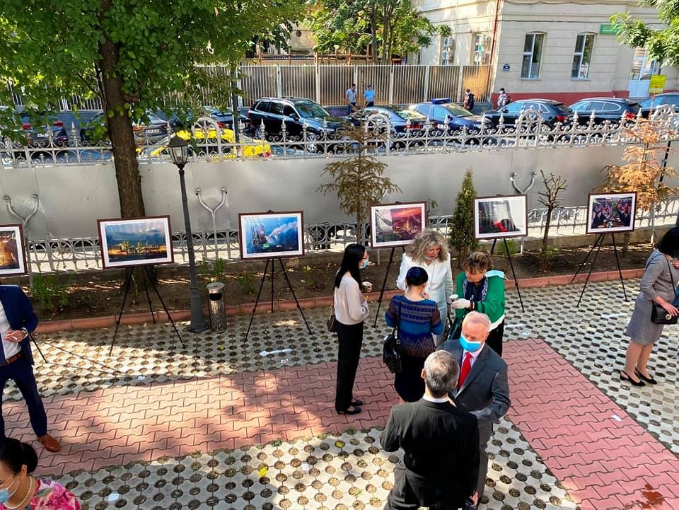 Exhibition to spotlight land and people of Vietnam held in several Romania's localities