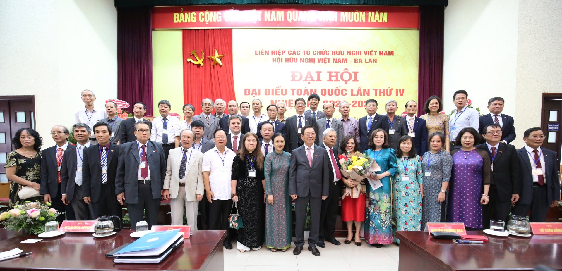 Vietnam Poland Friendship Association received PM's certificate of merits