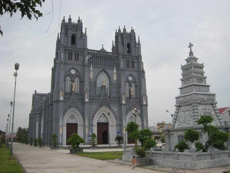 10 beautiful churches in Nam Dinh