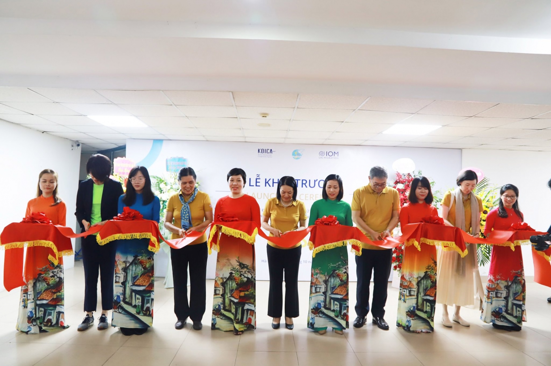 One Stop Support Office for returning migrant women launched in Hanoi