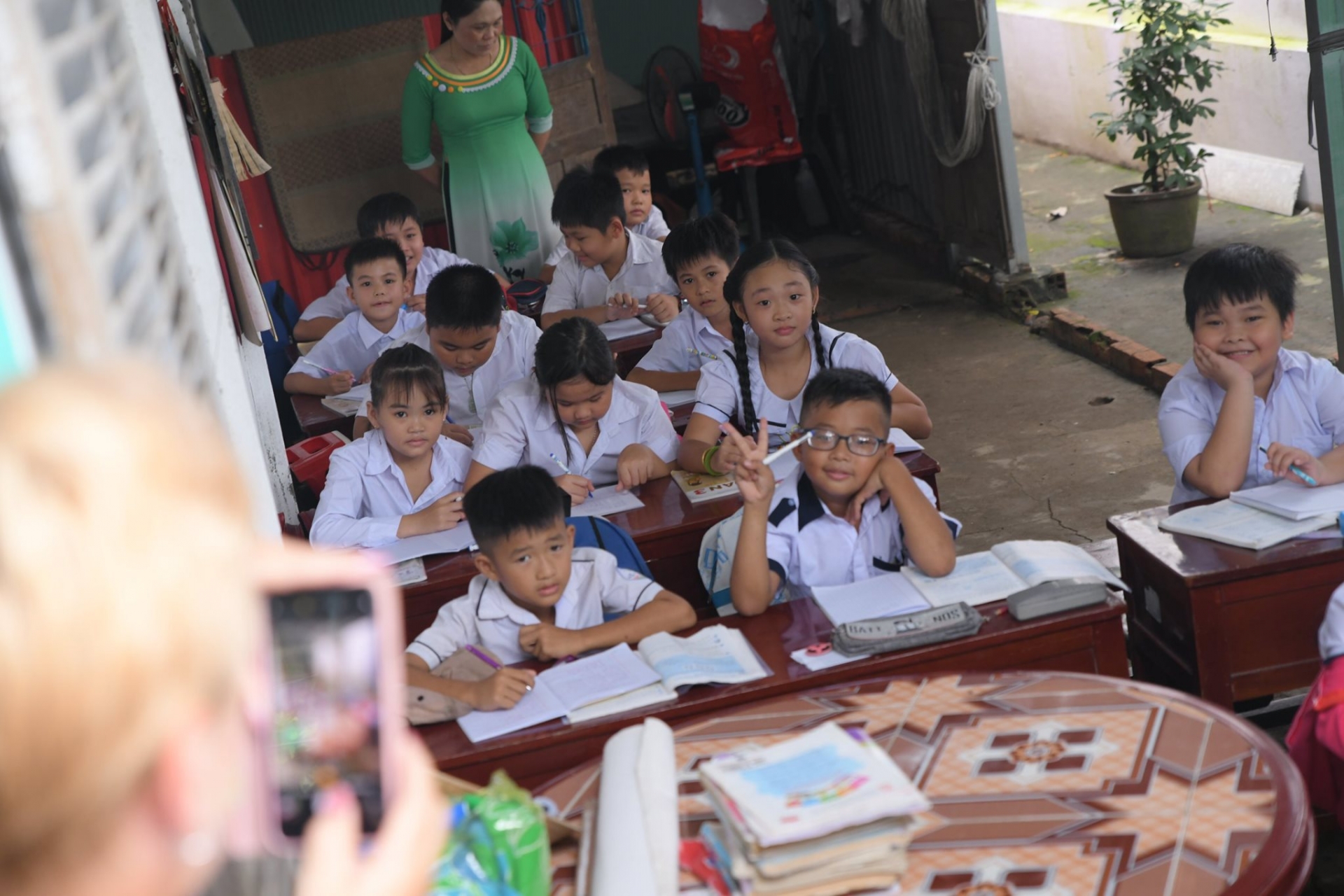 Remove barriers to education for Vietnamese disadvantaged children