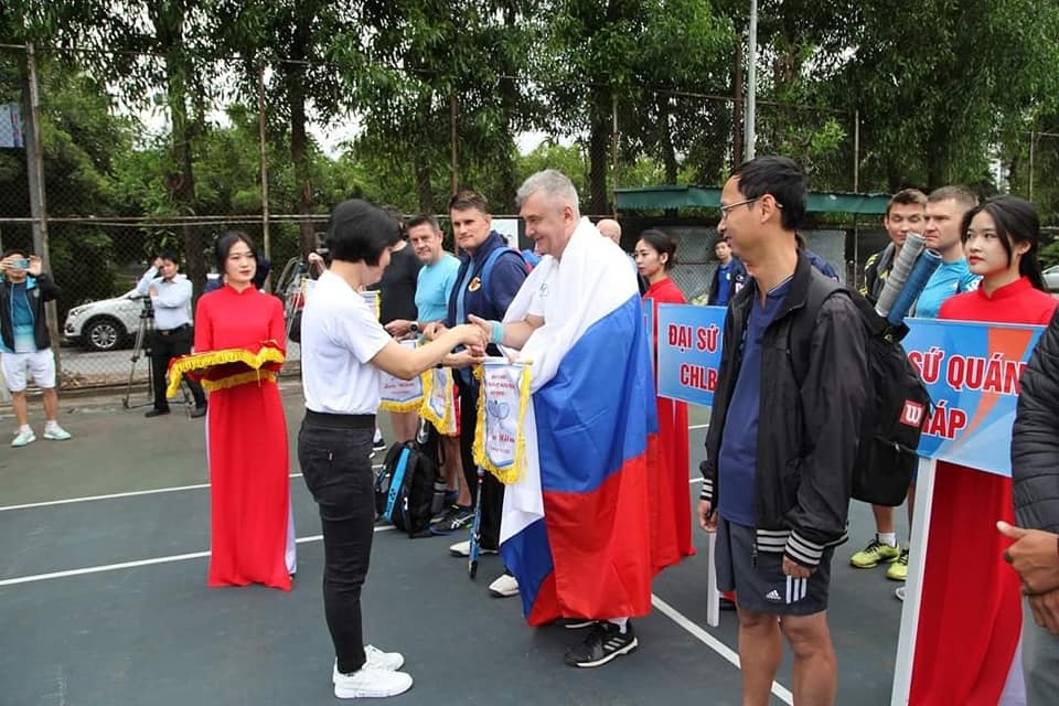 Nearly 100 athletes join 2020 Friendship Tennis Tournament in Hanoi