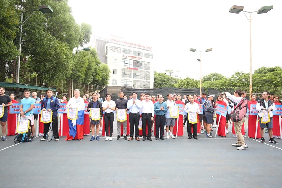 Nearly 100 athletes join 2020 Friendship Tennis Tournament in Hanoi