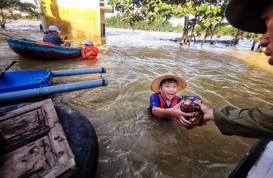 More relief funds to flood-hit localities in Vietnam