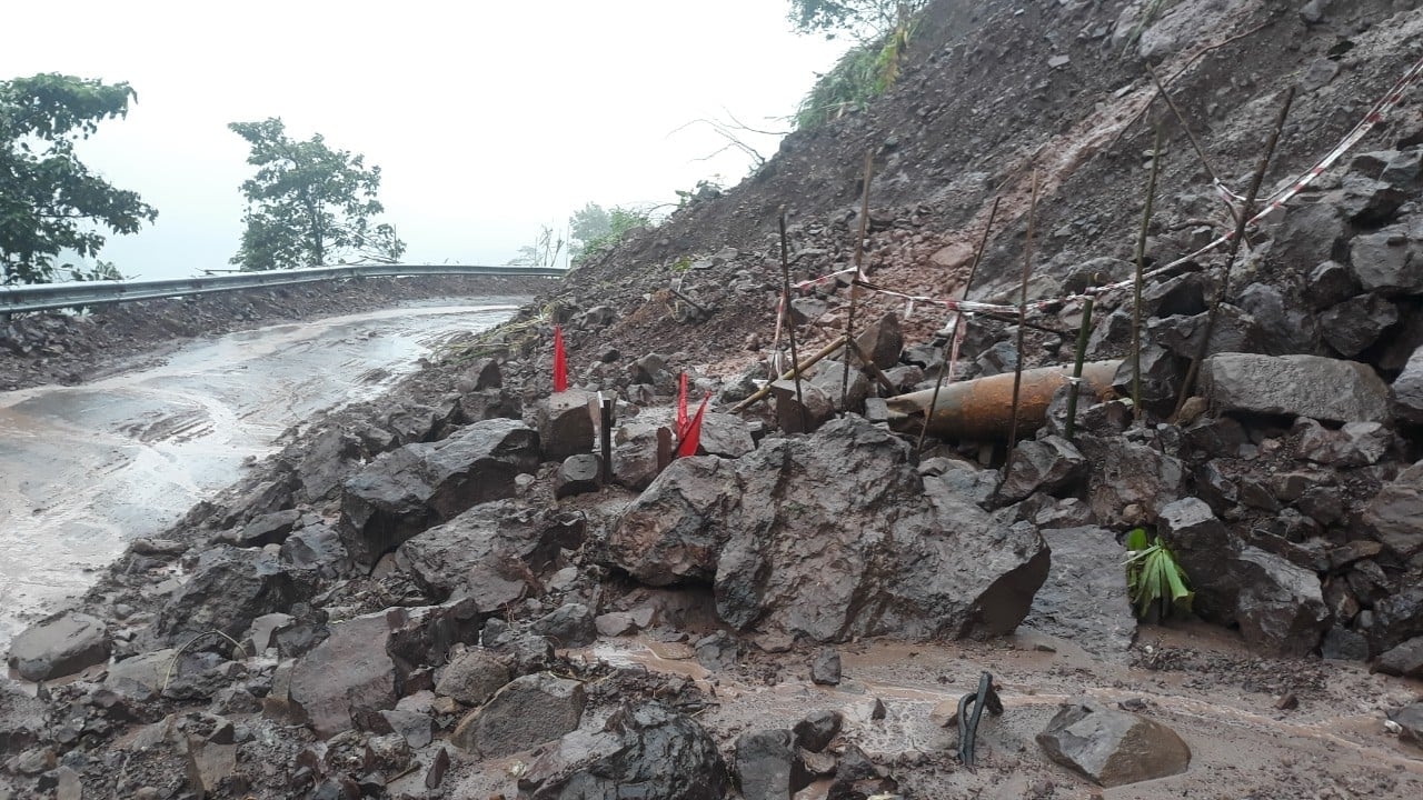 Quang Tri: Explosive ordnance exposed after recent torrential rains