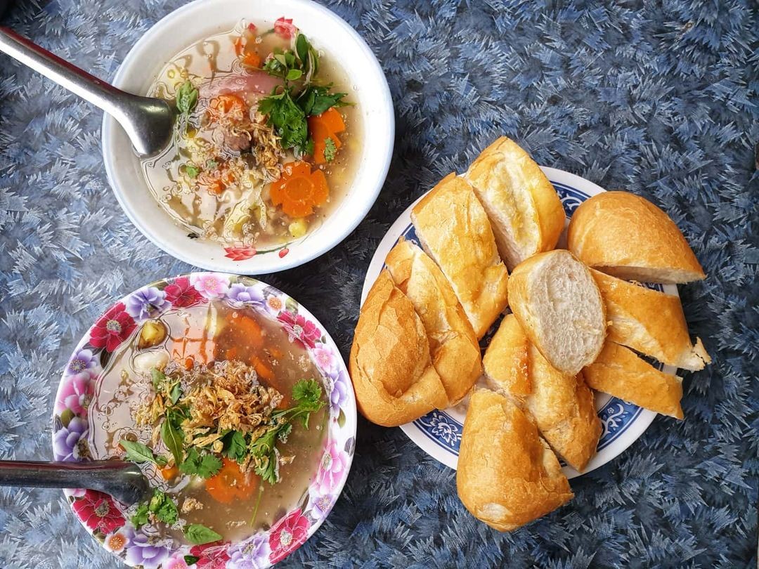 10 Best Dishes in Quy Nhon Coastal City and Where to Find Them