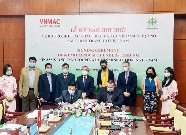 Norwegian Aid Helps Eliminate Landmine Impact in Vietnam