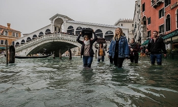 Italy declares state of emergency in Venice after flood devastation