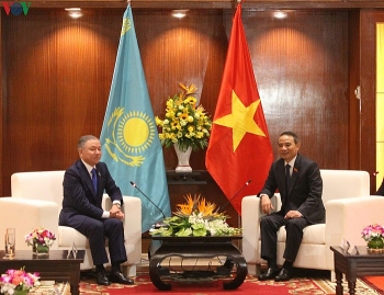 Top legislator: Kazakhstan can partner with Da Nang in light industry, import-export, tourism