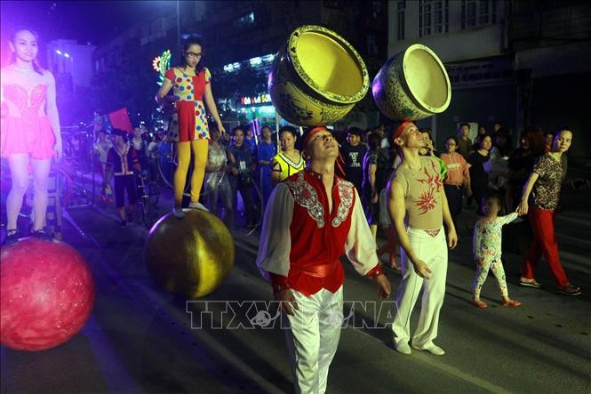 first international circus festival underways in ha long city