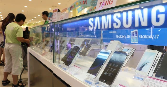 why most vietnamese dont buy made in vietnam smartphones