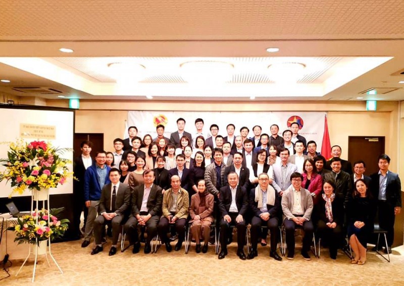 nearly 1000 vietnamese intellectuals in japan discuss make in vietnam policy