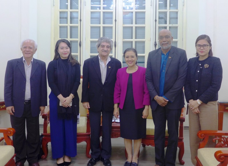 us peace council welcomed in hanoi