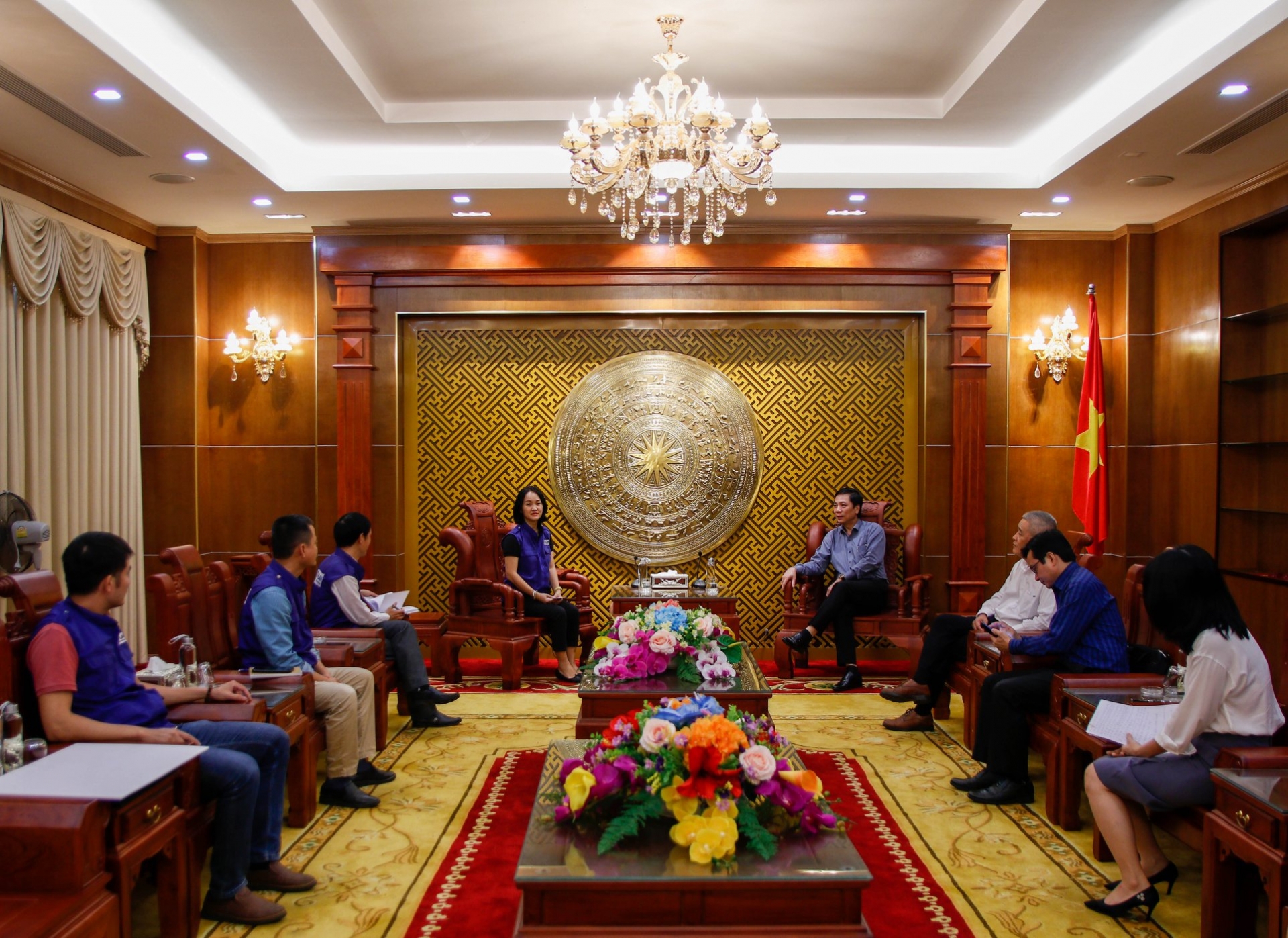 Plan International Vietnam pledges over VND 10.5 billion to support flood hit Quang Tri province
