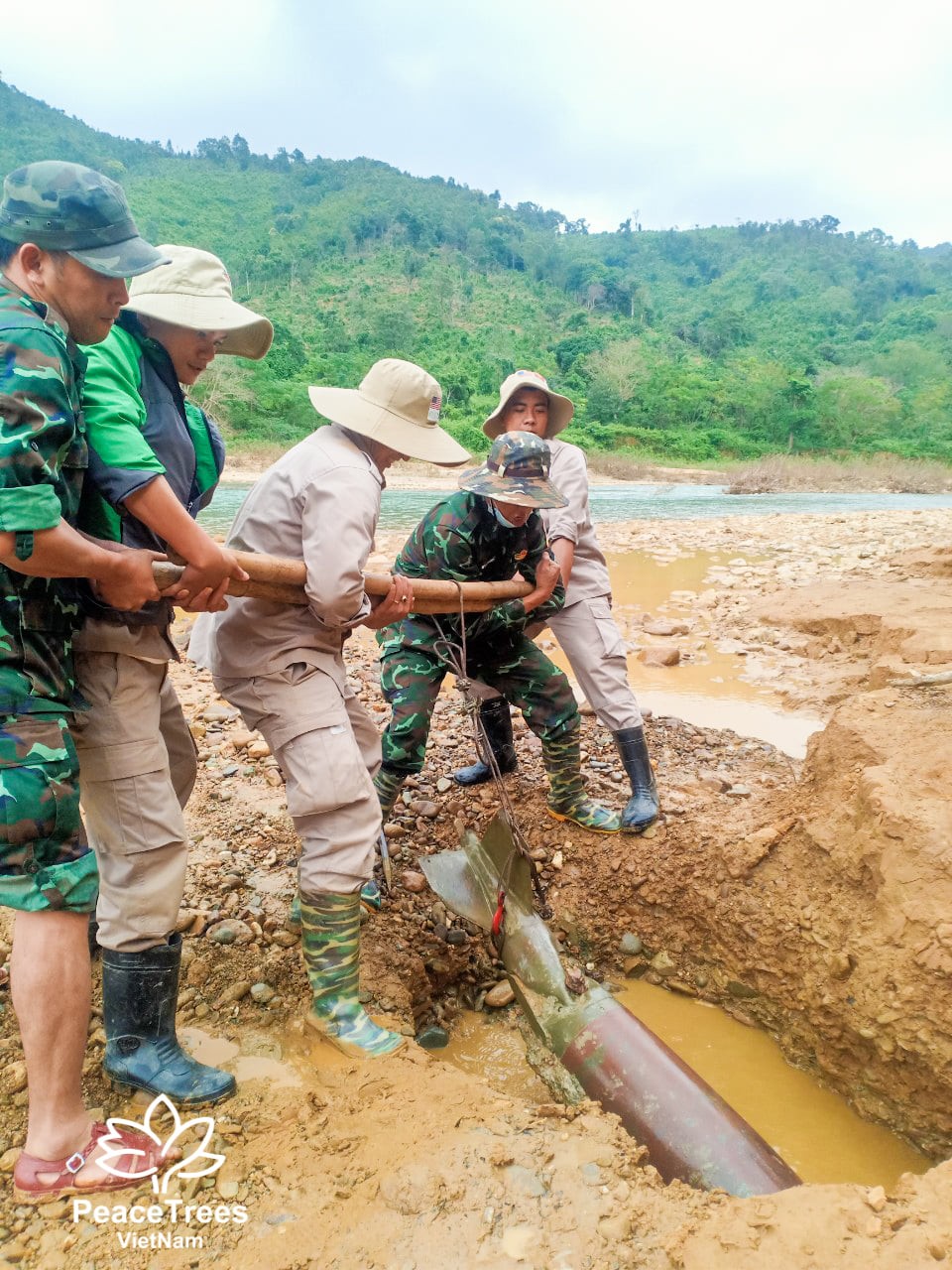 Two Huge War-time Bombs in Quang Tri Safely Handled