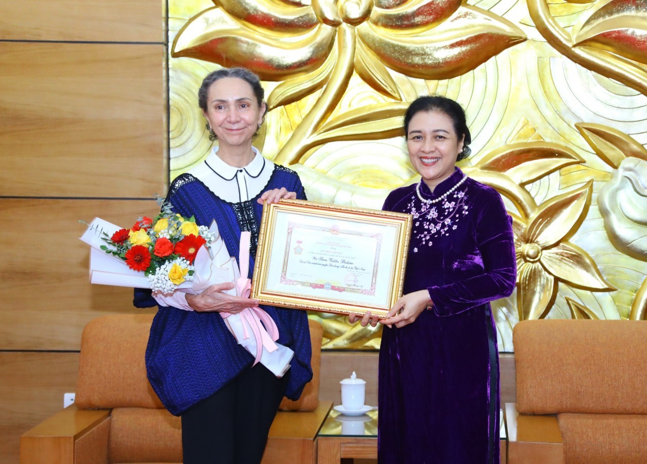Sarah Valdez Bolano - Friendly Mexican Ambassador in Vietnamese's Eyes