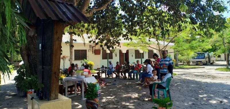 vietnamese women association in tanzania presents necessities to orphans