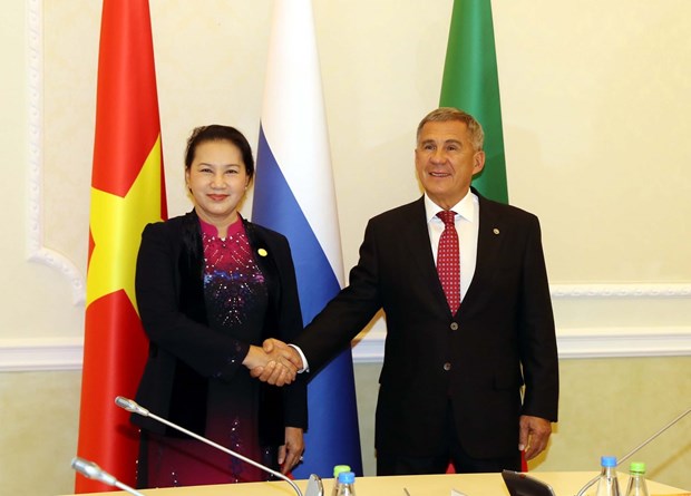 top legislator meets president of russias tatarstan