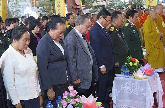 requiem prays for fallen vietnamese volunteer soldiers in laos