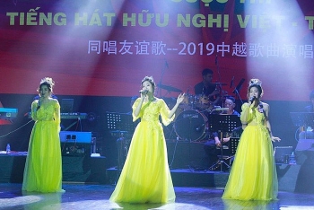 Vietnam - China Friendship Singing Contest helps better mutual understanding