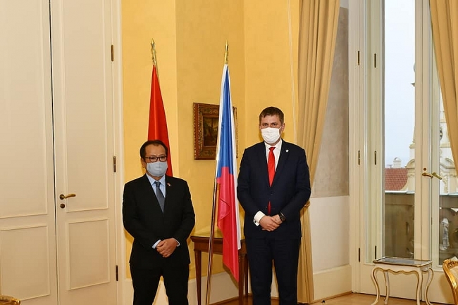 Vietnamese Ambassador pays courtesy visit to Czech’s Foreign Minister