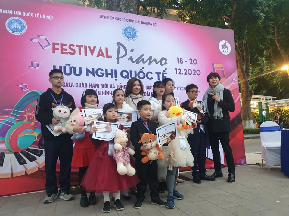 International friendship art festival attracts many hanoians